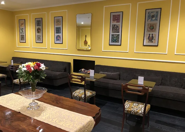 Caruso Place Luxury Rooms & Suites Napoli